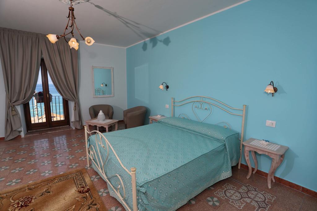 Hotel Casale Pettinato à Pizzo  Extérieur photo