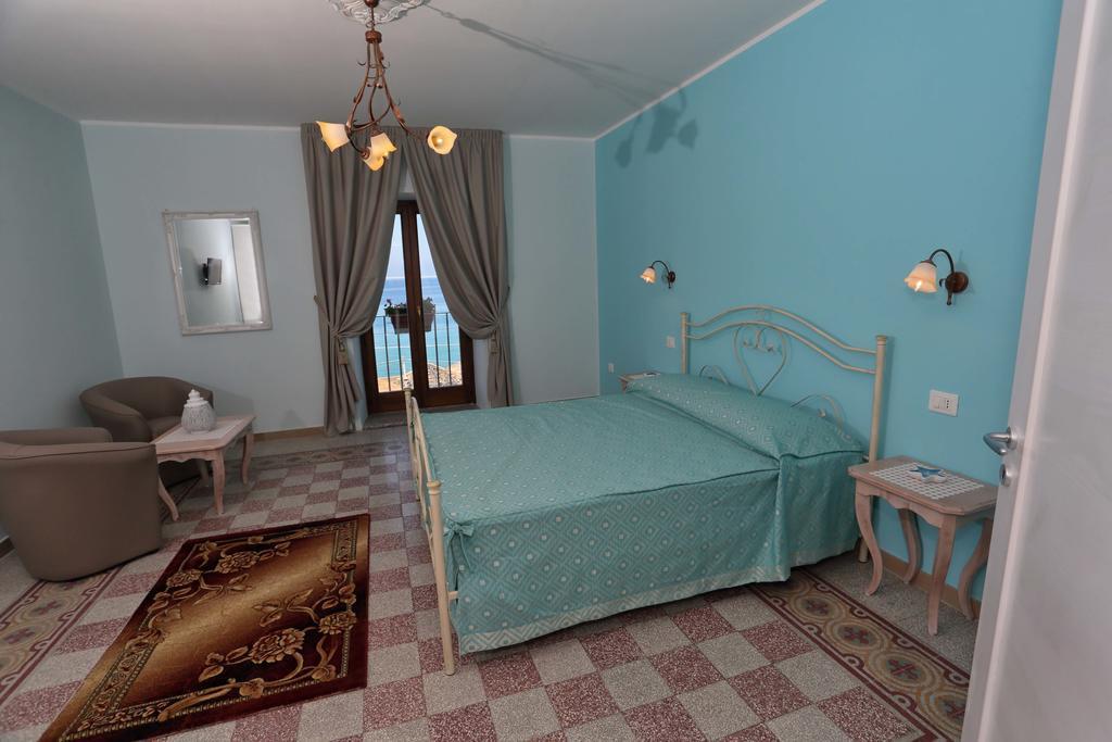 Hotel Casale Pettinato à Pizzo  Extérieur photo